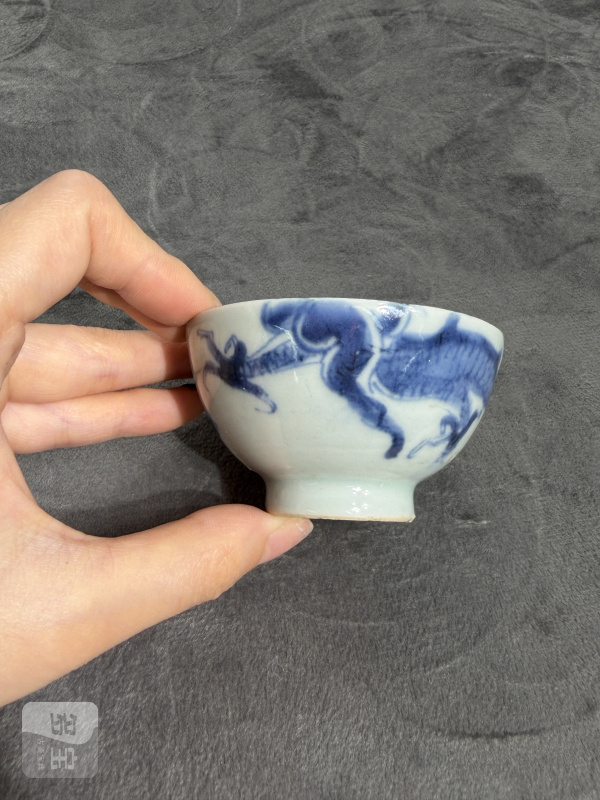 清雍正青花过墙龙纹茶园 - 图5